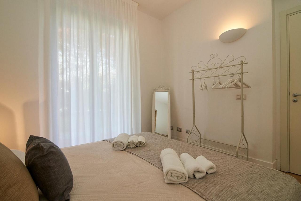 Milan-Como Lake-Rho Fiera Luxury Design Villa Barlassina Bagian luar foto